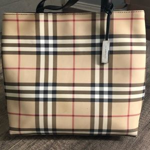 Burrberry purse